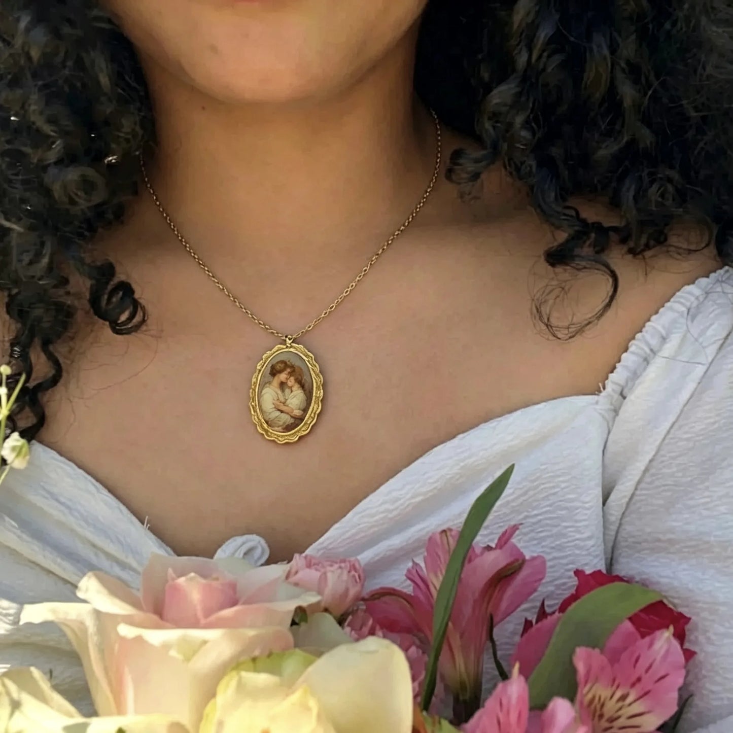 Personalized couple portrait necklace