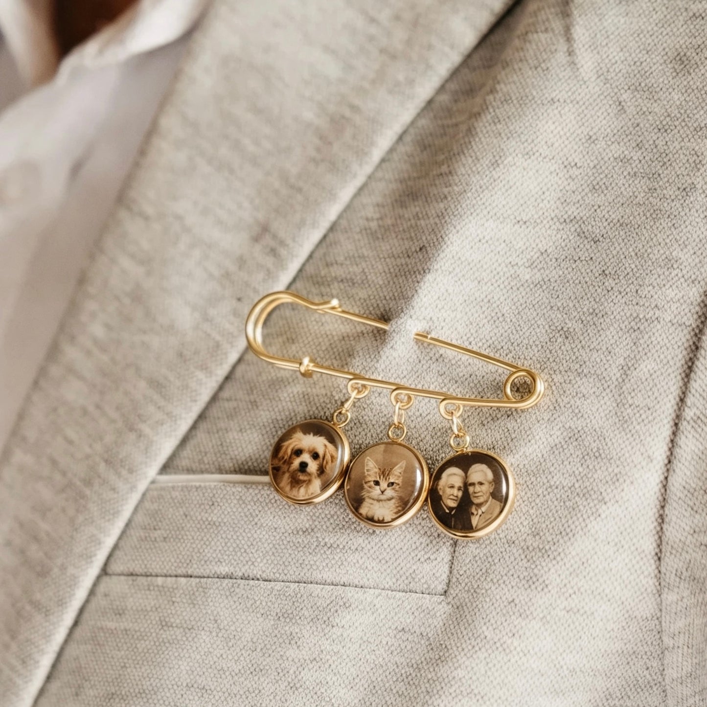 Personalized Wedding Memory Brooch with Photo Charms