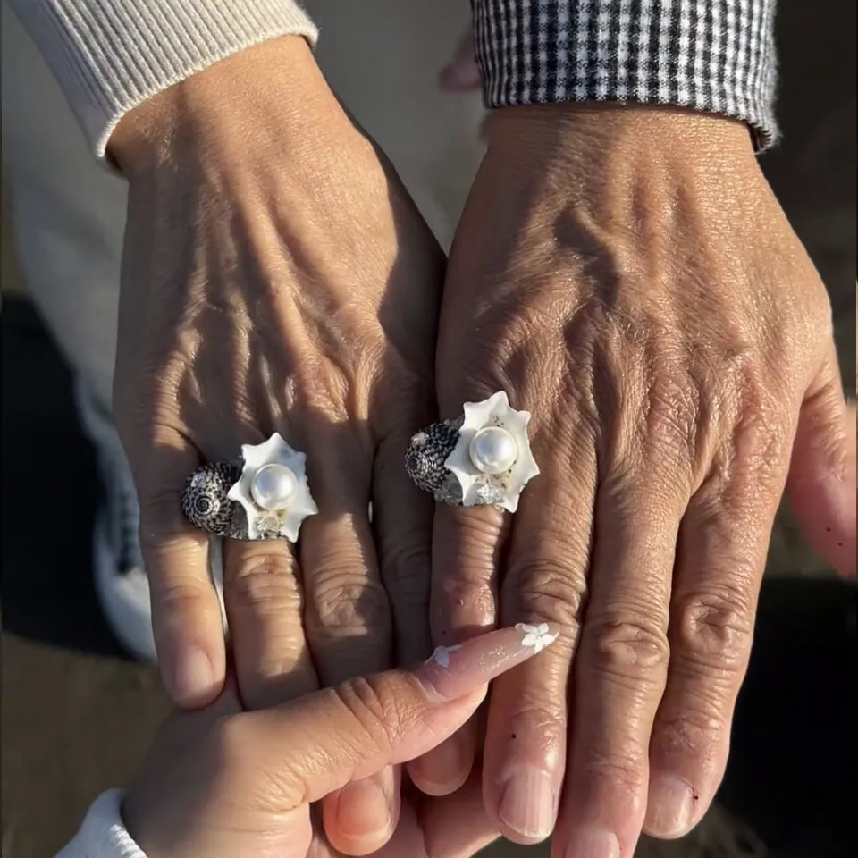 Vintage-style pearl seashell ring designed as a meaningful gift for mothers, daughters, grandmothers, friends and beach lovers.