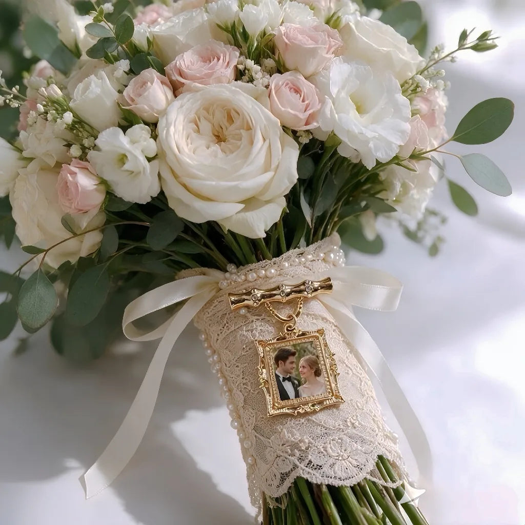 Personalized photo frame brooch attached to wedding bouquet for bride memory gift