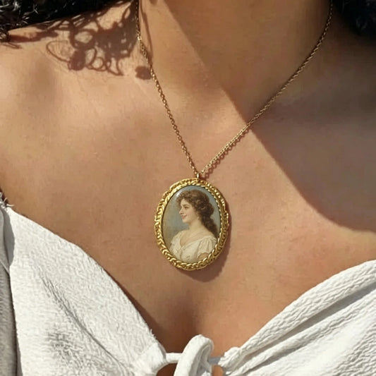 Personalized vintage oval photo necklace with custom portrait